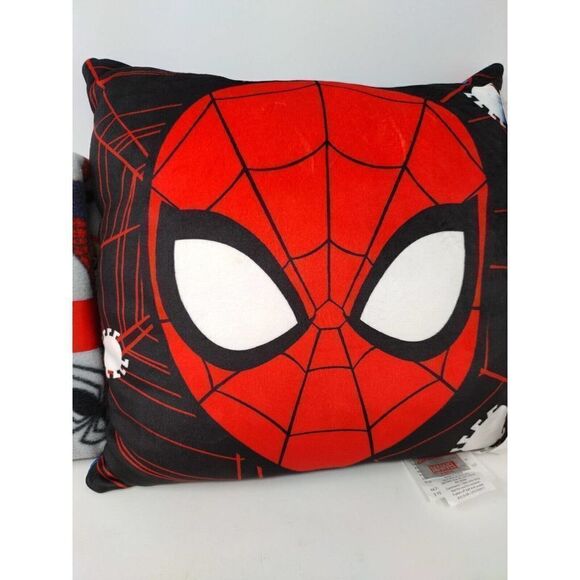Spider Man Squishy Pillow and Soft and Comfy Colorful Throw 40 x 50 inches - Picture 3 of 5